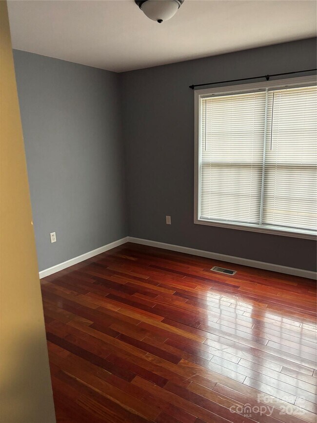 Building Photo - 3413 Mooring Pl