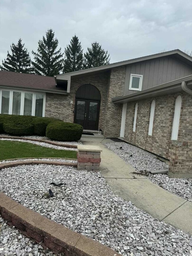 Building Photo - 15438 Sulky Dr