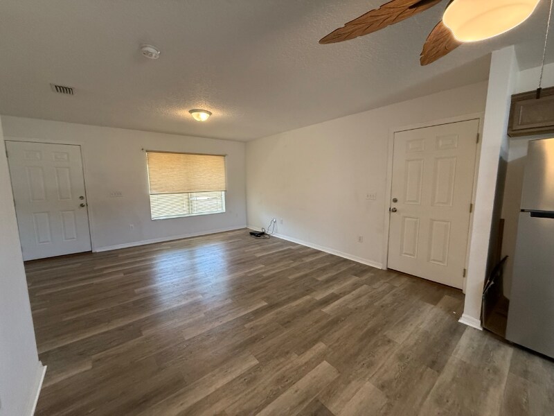 Building Photo - 3288 NE Caitlin Ln