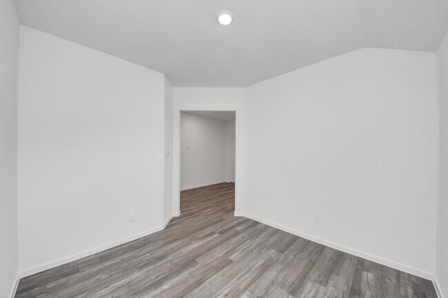 Building Photo - 6003 Bella Breeze Dr