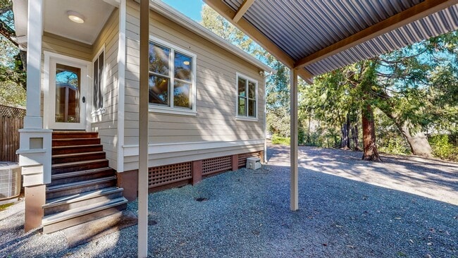 Building Photo - Serene 1 bedroom 1 bath Calistoga Home adjacent to Napa river!