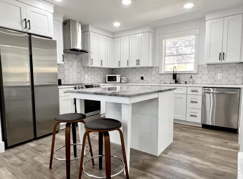 Building Photo - 14212 FL-20