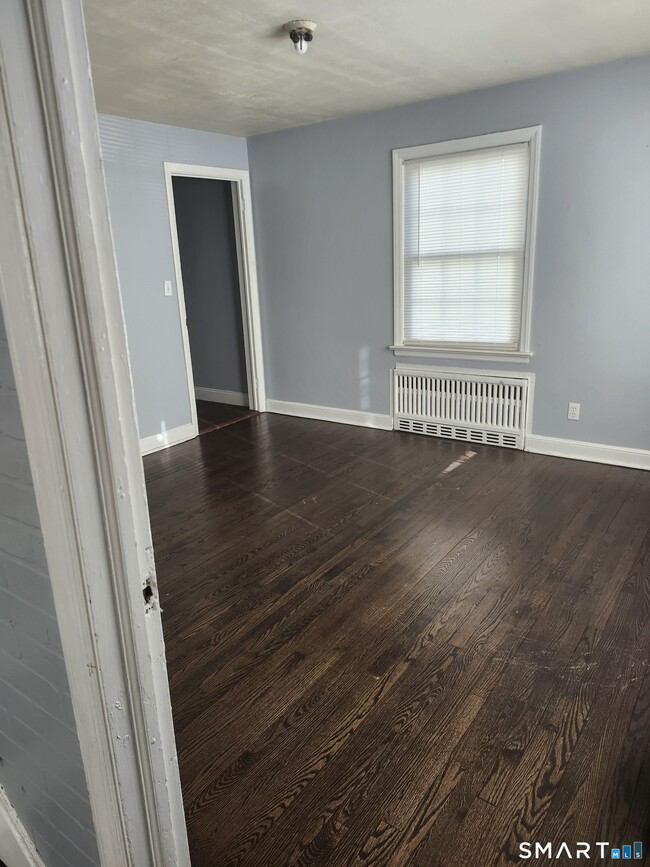 Building Photo - 75 Judson Pl