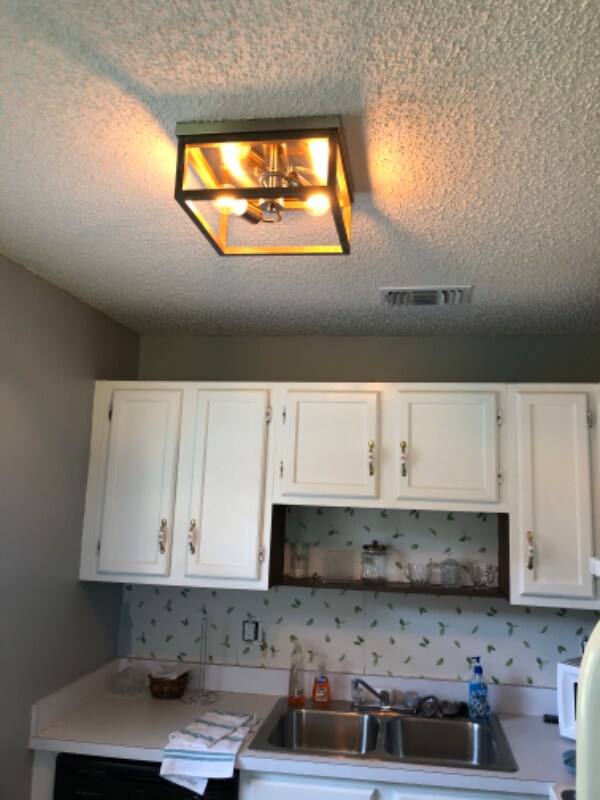 Building Photo - 105 Spring Lake Ct