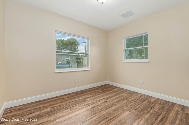 Building Photo - 110 Chapel Ln