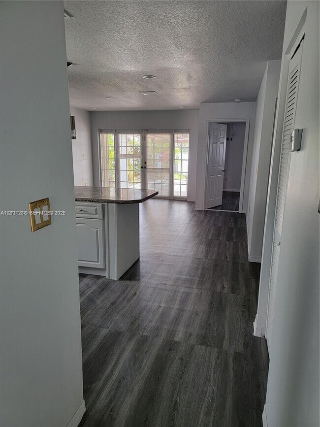 Building Photo - 3333 SW 156th Ct