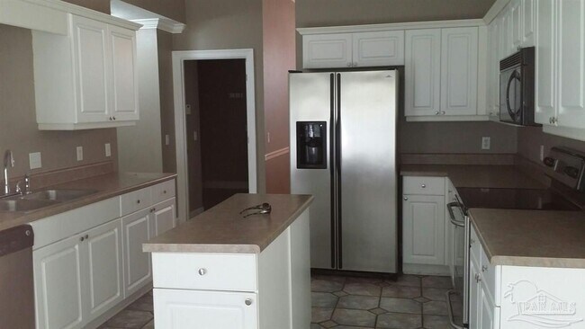 Building Photo - 5721 Dunbar Cir