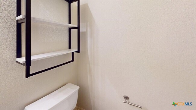 Building Photo - 5505 Orts Dr