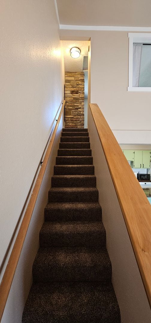 Building Photo - Fully Furnished, All Utilities Included, Dog Friendly 1 Bed 1 Bath Available Now!