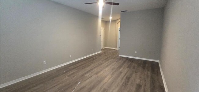 Building Photo - 7564 Bishop Square Dr