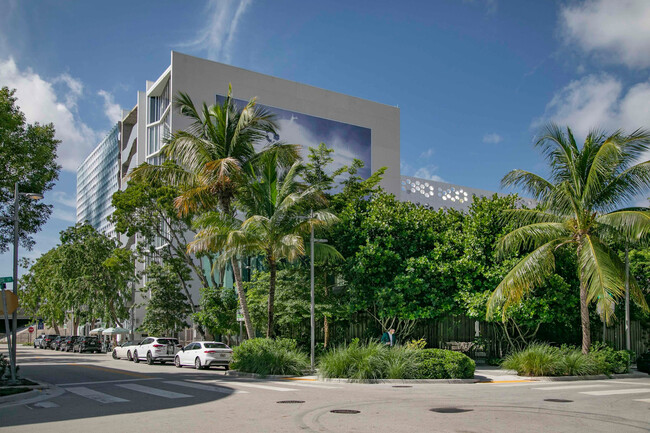 Building Photo - 3900 Biscayne Blvd