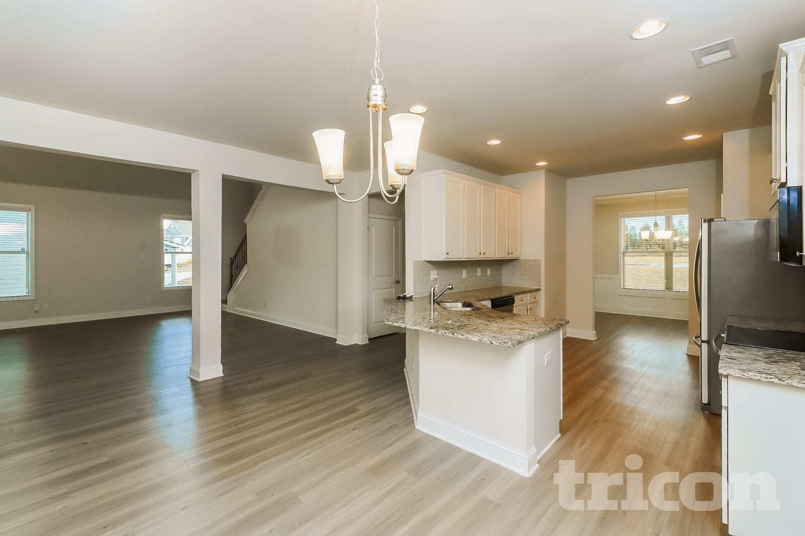 Building Photo - 404 Ireland Ln