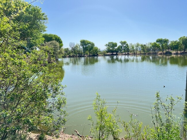 Building Photo - HOUSE - COTTONWOOD - VERDE VILLAGE
