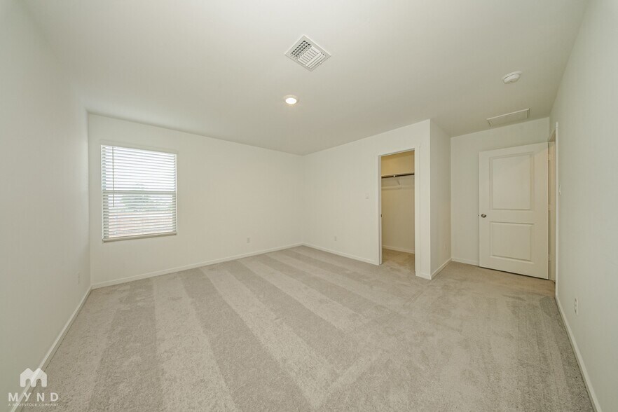 Building Photo - 9733 NW 124th St