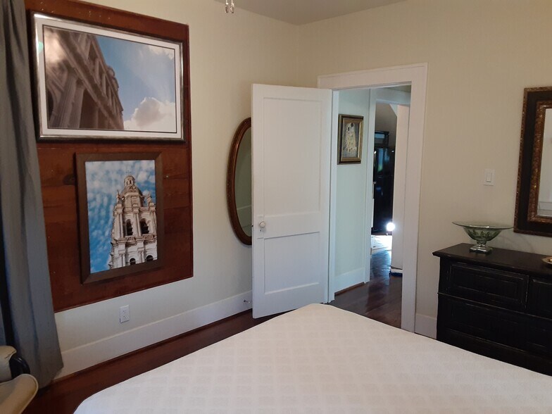 Building Photo - 4101 Dallas St