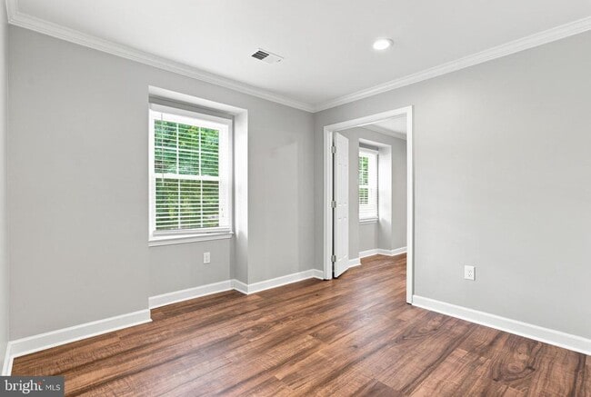 Building Photo - 11414 Bronzedale Dr