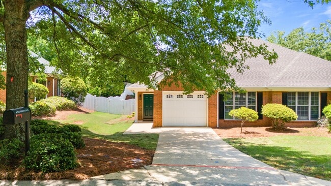 Primary Photo - 1620 Over Cup Cir