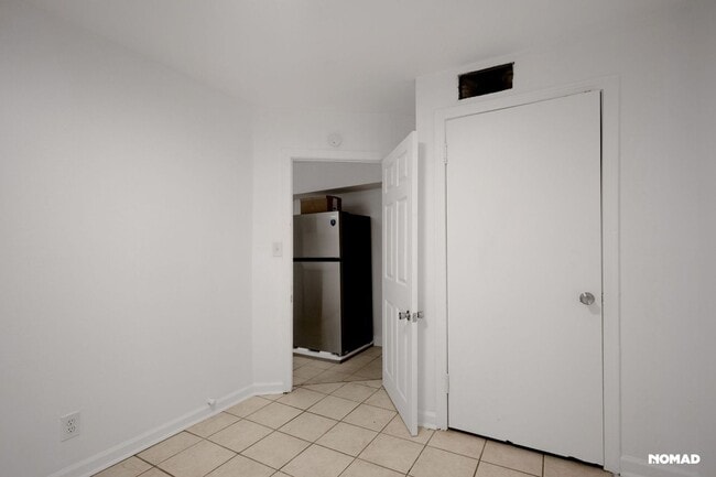 Building Photo - Charming 2BR Duplex in Jackson