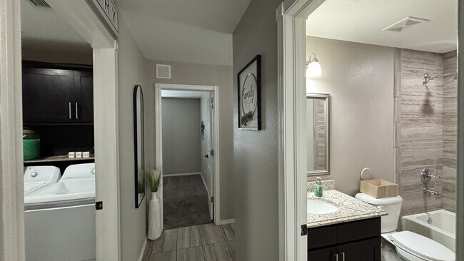 Building Photo - 11613 Flor Galatea Wy