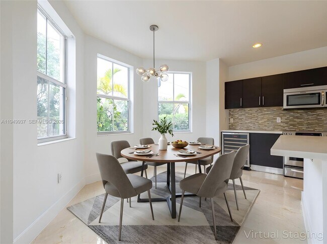 Building Photo - 7010 NW 106th Ave