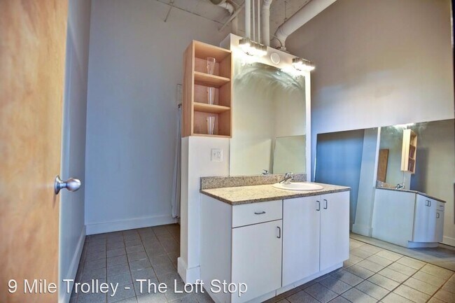 Building Photo - 1 br, 1 bath House - 434 Marietta St #405