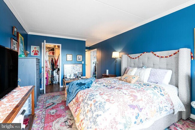 Building Photo - 200 Lombard St