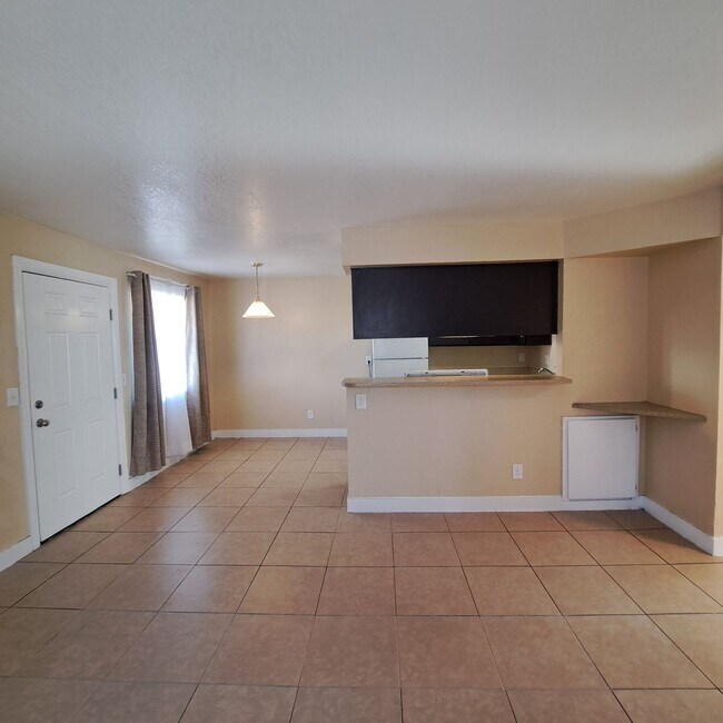 Building Photo - 4260 N Vornsand Dr