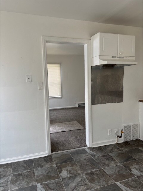 Building Photo - 18134 Vaughan St