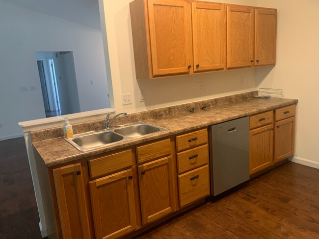 Building Photo - 55 Monterey Cypress Dr