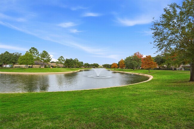 Building Photo - 17706 Windsor Grove Ln