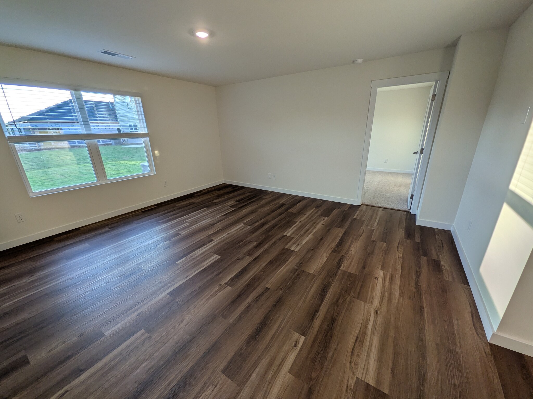 Building Photo - 8483 Bright Water Dr