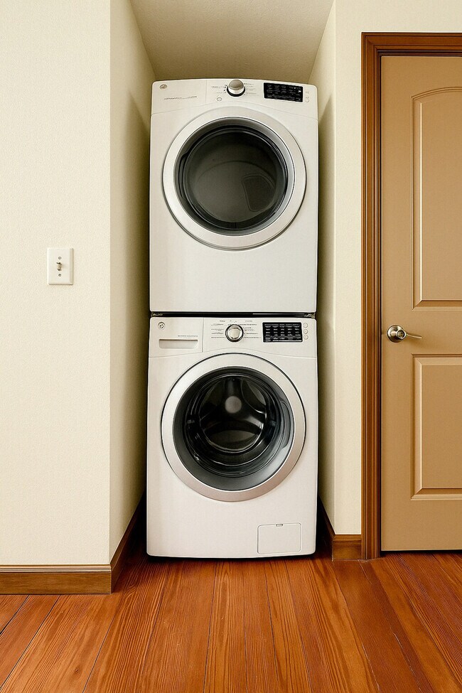 Building Photo - 521 N Jefferson Ave