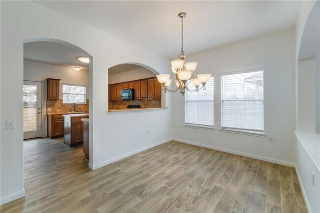 Building Photo - 3801 Bronco Bend Loop