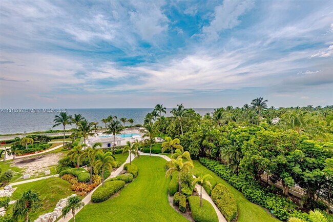 Building Photo - 609 Ocean Dr