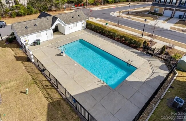 Building Photo - 12224 Whiteside Dr