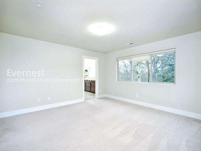 Building Photo - 14830 16th Pl W