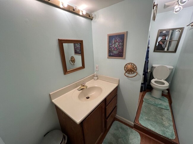 Building Photo - ***Coming Soon*** Spectacular 3 Bed 3.5 Bath Brick Home in Scenic Riverview Estates