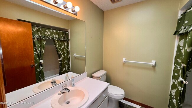 Building Photo - 1014 S Fork Cir
