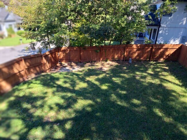 Long Beautiful Yard - 1545 Westview Dr SW