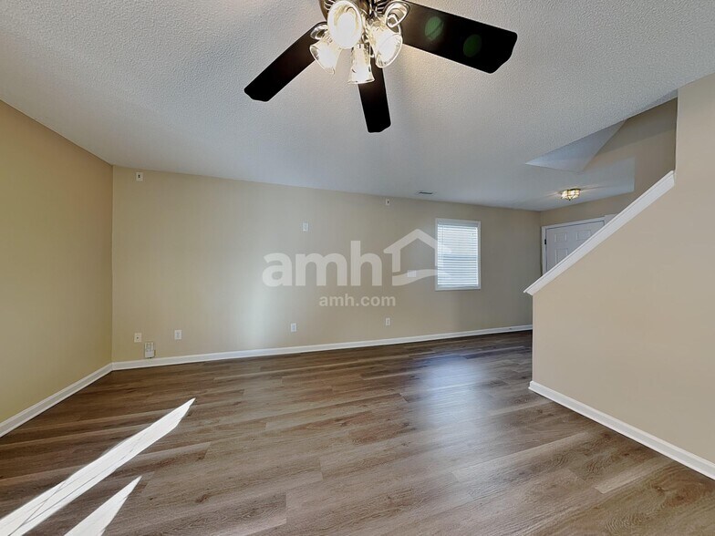 Building Photo - 4809 Tommans Trl