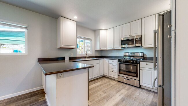 Primary Photo - Gated and fully remodeled 1 bedroom 1 bath...