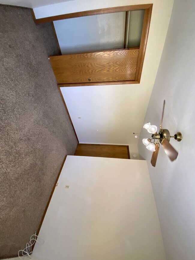 Building Photo - 1348 E Ferguson Ct