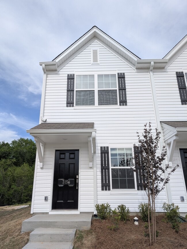 Building Photo - 3156 Fall Hills Dr