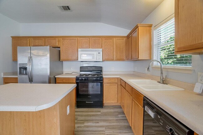 Building Photo - 3310 Zinfandel Ln