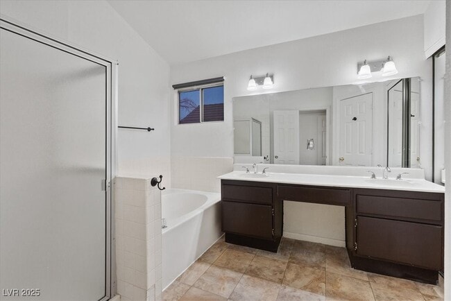 Building Photo - 2559 Kilmaron Cir