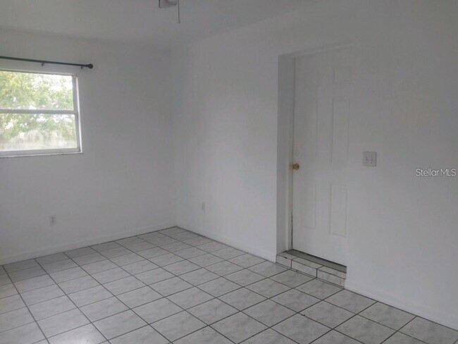 Building Photo - 35 Banneker Ln