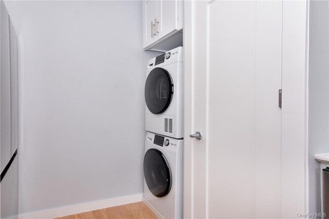 Building Photo - 235 Wolfs Ln