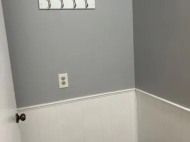 Building Photo - 9900 Andover Pl