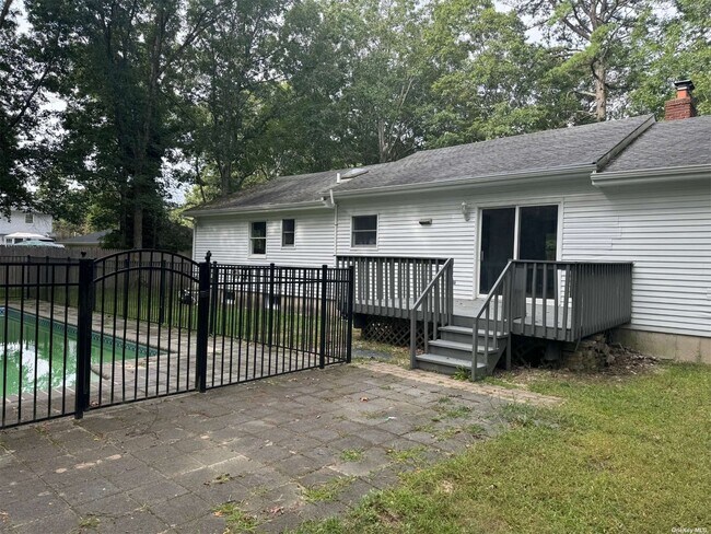 Building Photo - 426 Brookhaven Ave