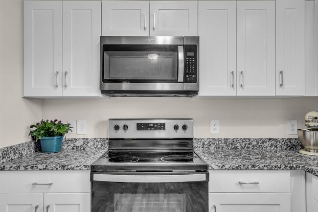 Building Photo - 14132 Harlequin Dr